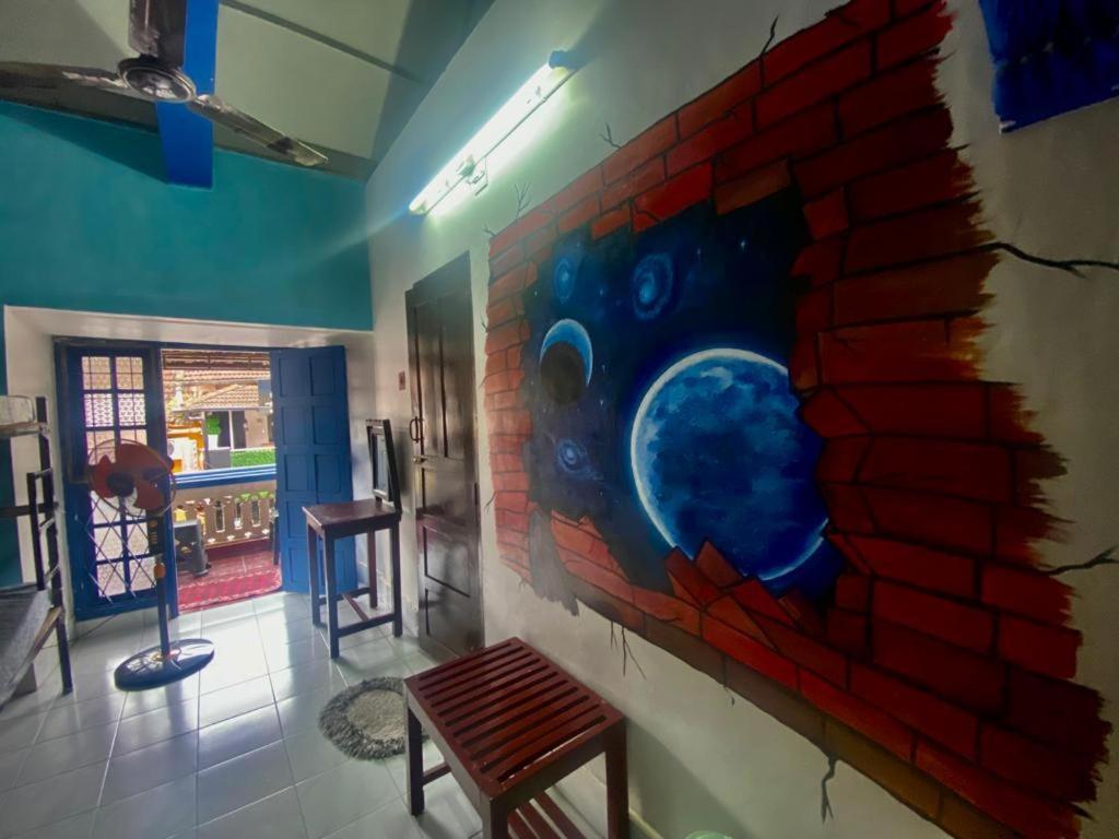 Brisbane Lodge & Hostel Kochi Exterior photo