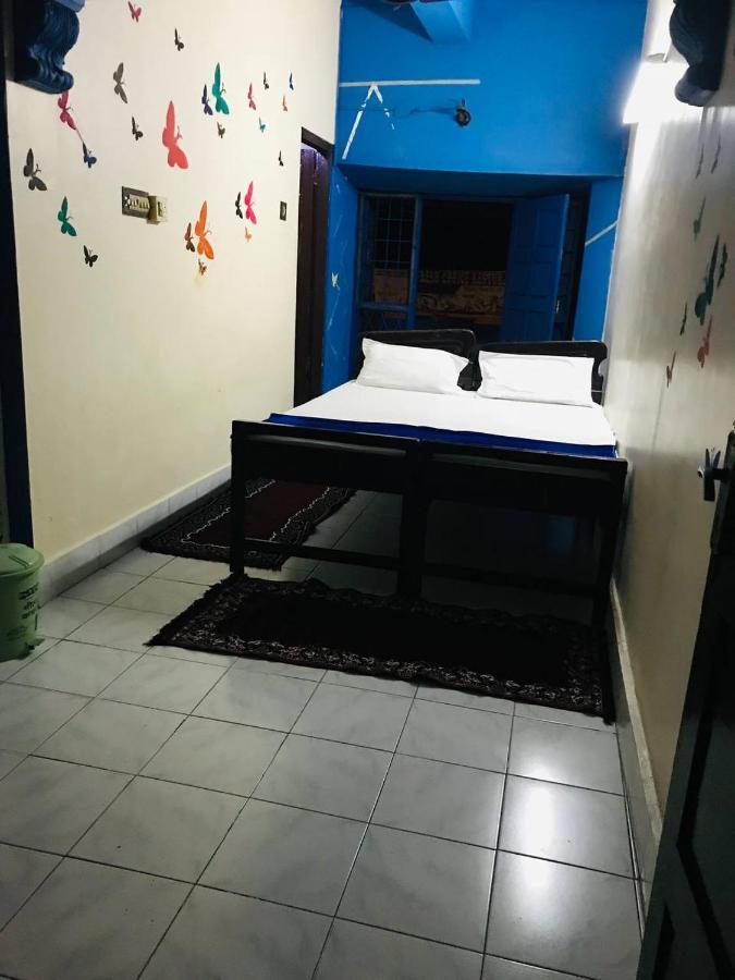 Brisbane Lodge & Hostel Kochi Exterior photo